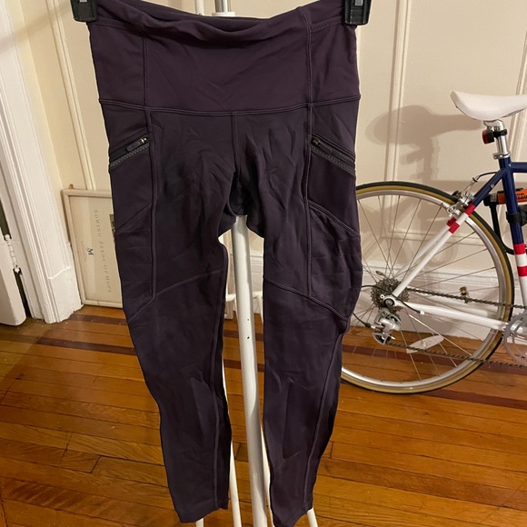 Lululemon Fast and free brushed legging with zippered pockets - Picture 1 of 4